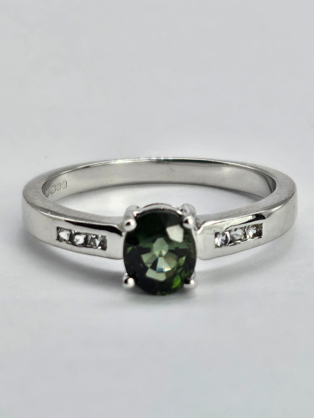 1299: Vintage: 9ct White Gold Tsavorite (Green Garnet) Sapphires Dress Ring- crisp, clean, eye candy.