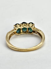 Load image into Gallery viewer, 1322: Vintage: Rare 9ct Gold Green Garnet Trilogy Ring lovely cut and colours
