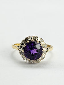 0405: Vintage: 18ct Gold & Deep Purple Amethyst 12 Diamonds Cluster Ring