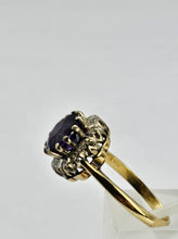Cargar imagen en el visor de la galería, 0405: Vintage: 18ct Gold &amp; Deep Purple Amethyst 12 Diamonds Cluster Ring
