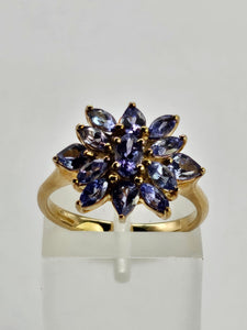1065: Vintage: 9ct Gold Violet Blue Tanzanites Flower Cluster Ring