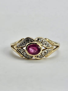 0740: Vintage: 9ct Gold Ruby 12 Diamonds Dress Ring -curvaceous, sparkling