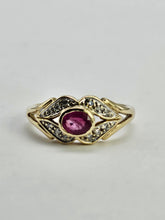 Cargar imagen en el visor de la galería, 0740: Vintage: 9ct Gold Ruby 12 Diamonds Dress Ring -curvaceous, sparkling
