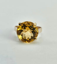 Load image into Gallery viewer, 0867: Vintage: Egyptian 9ct Gold Round Cut Yellow Citrine Ring- rare beauty
