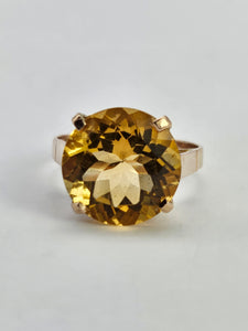 0867: Vintage: Egyptian 9ct Gold Round Cut Yellow Citrine Ring- rare beauty