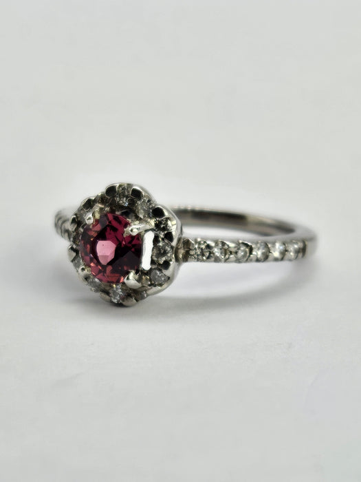 6506 Vintage: 18ct White Gold Rhodolite Garnet & Diamond Halo Ring — From 2009