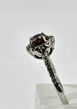Cargar imagen en el visor de la galería, 1004: Vintage 18ct White Gold Pink Rhodolite Garnet Diamonds Ring- elegant, exquisite, eye candy
