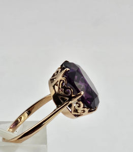 0807: Vintage: 9ct Rose Gold Round Cut Purple Sapphire Solitaire Ring- LUSH