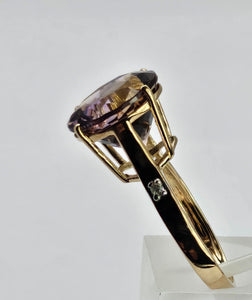 0866: Vintage: Exquisite 9ct Gold Round Cut Ametrine Diamonds Cocktail Ring