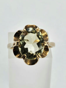 0979: Vintage: 9ct Gold Yellow Citrine Solitaire Ring- mature hues, lovely colours