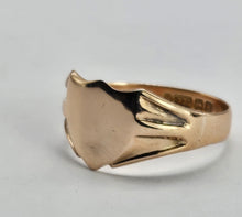 Load image into Gallery viewer, 1276:Vintage: 9ct Gold Shield Signet Ring- Date-Mark 1967 - almost 60 years
