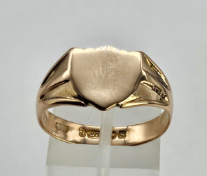 1276:Vintage: 9ct Gold Shield Signet Ring- Date-Mark 1967 - almost 60 years