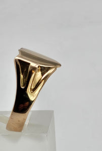 1276:Vintage: 9ct Gold Shield Signet Ring- Date-Mark 1967 - almost 60 years