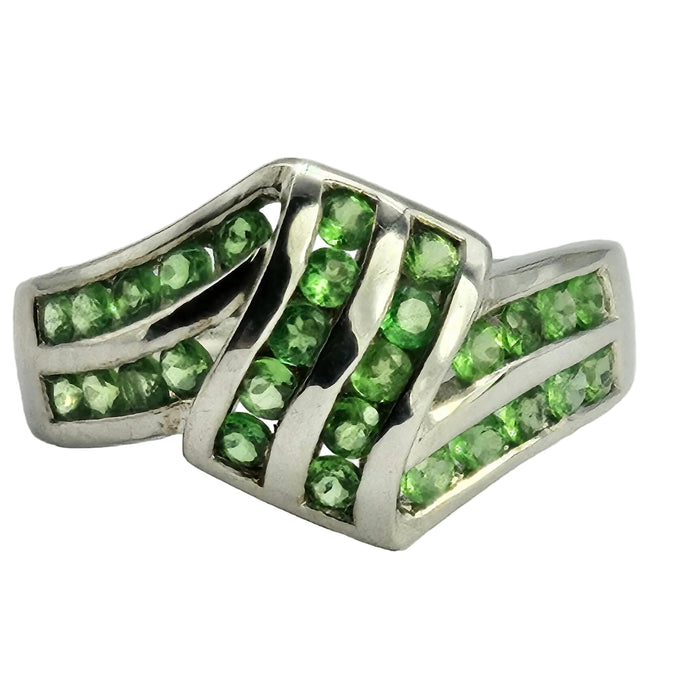 1250: Vintage: 9ct White Gold 28 Emeralds Cocktail Ring- eye candy