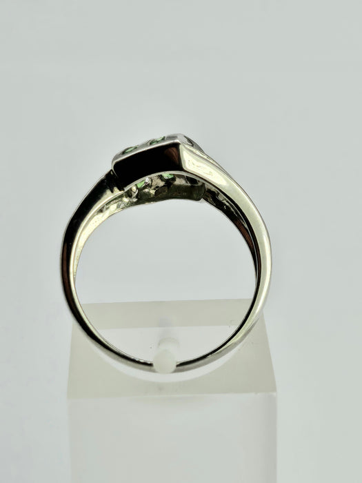 1250: Vintage: 9ct White Gold 28 Emeralds Cocktail Ring- eye candy