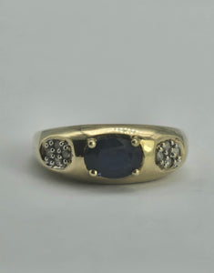1119: Vintage; 9ct Gold Blue Sapphire Diamonds Ring- hallmarked in London