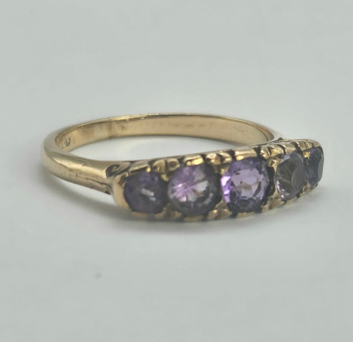 1136: Vintage: 9ct Gold Purple Amethysts 5 Stone Stacker/ Dress Ring