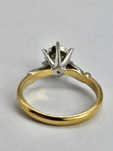 1092: Vintage Rare 18ct Mixed Gold Yellow Diamond Diamonds Ring- lovely combination