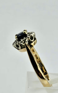 1129: Vintage: 9ct Gold French Blue Sapphire Diamonds Daisy Cluster Ring- petite, sparkling