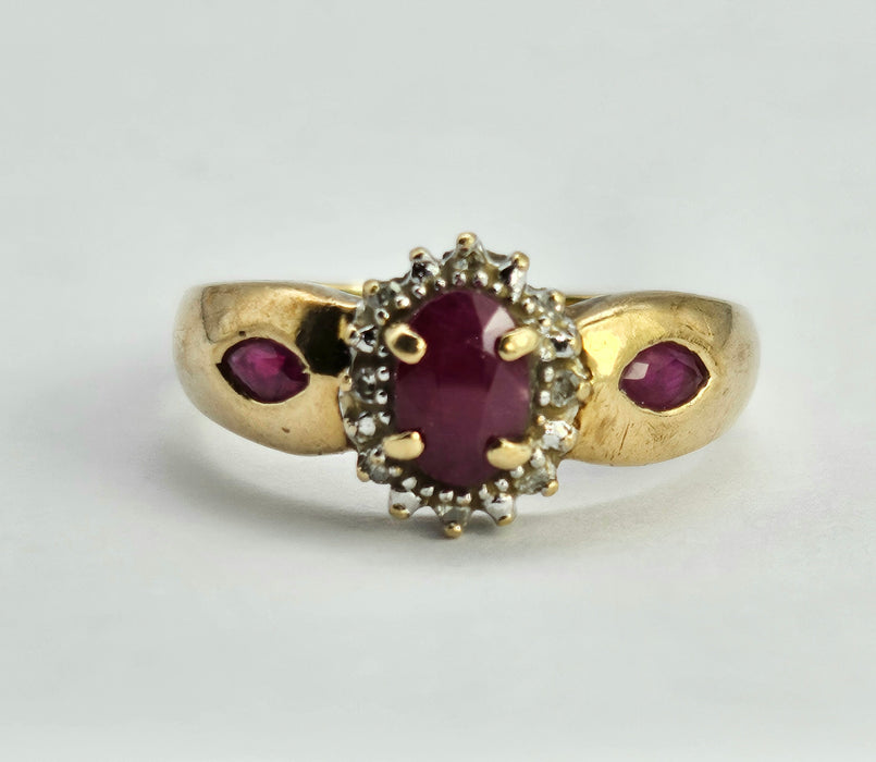 Vintage: 9ct Gold Ruby & Diamond Dress Ring