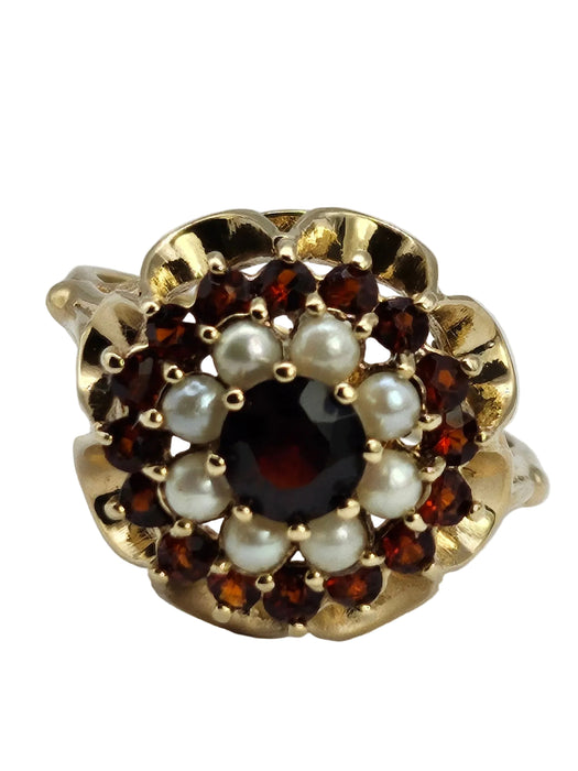 1420: Vintage: 9ct Gold Garnets Seed Pearls Flower Head Ring- From 1973