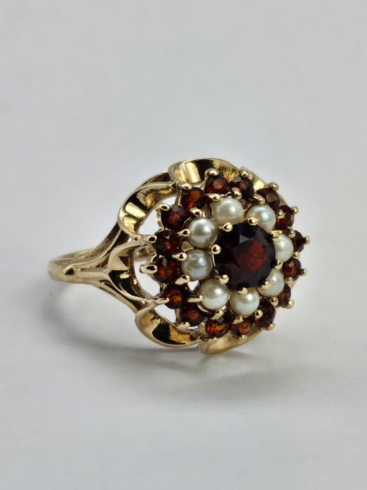 Vintage: 9ct Yellow Gold Garnet & Seed Pearl Flower Head Cluster Ring — From 1973