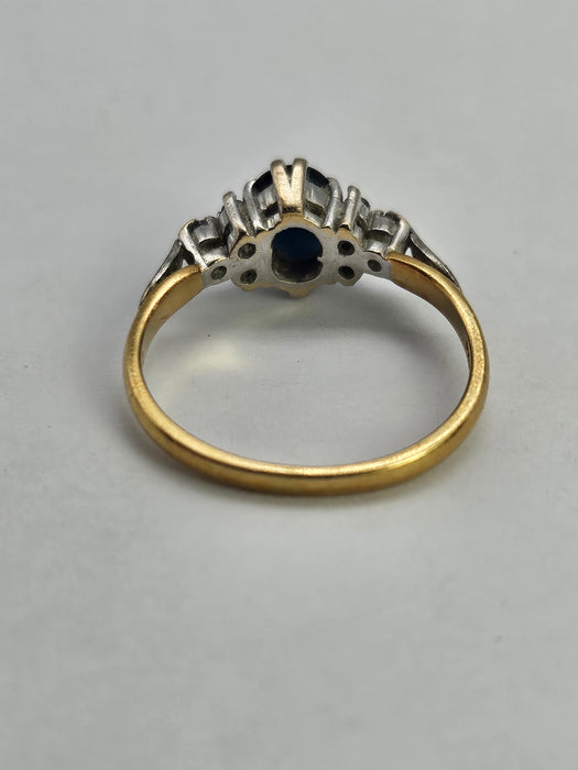 1197: Vintage: 18ct Gold Australian Blue Sapphire 6 Diamonds Dress Ring- Date-Mark 1979
