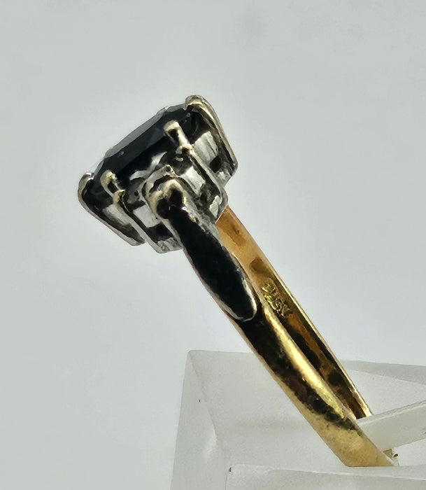 1197: Vintage: 18ct Gold Australian Blue Sapphire 6 Diamonds Dress Ring- Date-Mark 1979