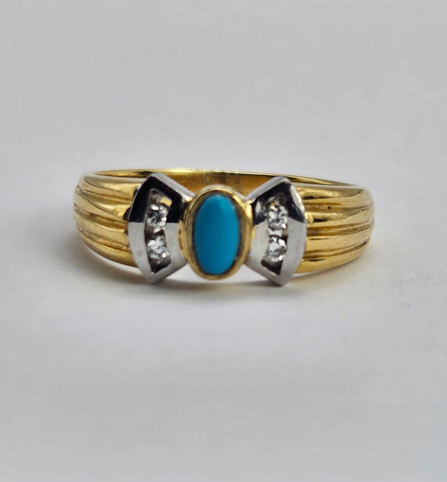 1204: Vintage: 18ct Yellow Gold Turquoise & Diamond Dress Ring