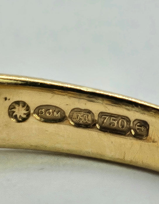 1204: Vintage: 18ct Yellow Gold Turquoise & Diamond Dress Ring