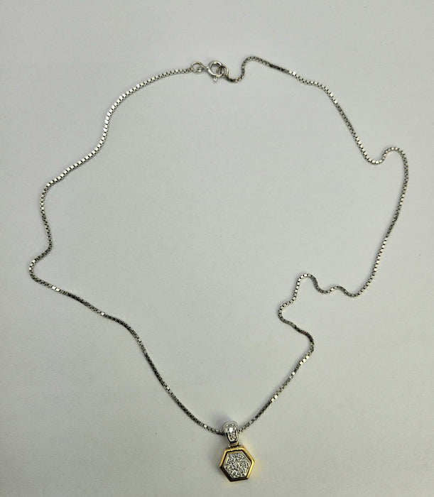 1209: Vintage: 18ct Yellow & White Gold Diamond Hexagonal Pendant & Chain