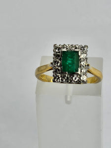1179: Vintage: 18ct Gold Rectangular Cut Emerald 14 Diamonds Cocktail Ring- true beauty