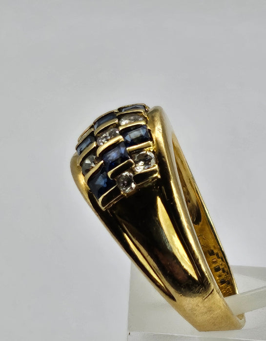 6510 Vintage: 18ct Yellow Gold Blue Sapphire & Diamond Chequerboard Half Hoop Ring