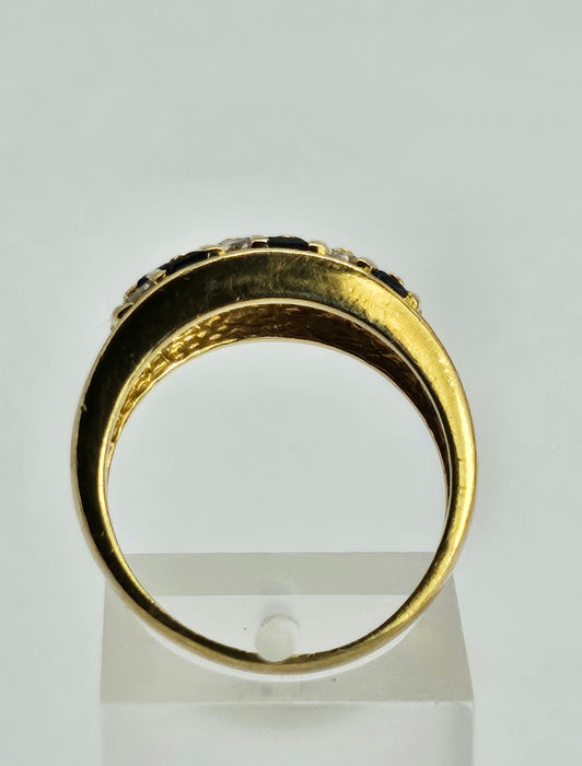 6510 Vintage: 18ct Yellow Gold Blue Sapphire & Diamond Chequerboard Half Hoop Ring