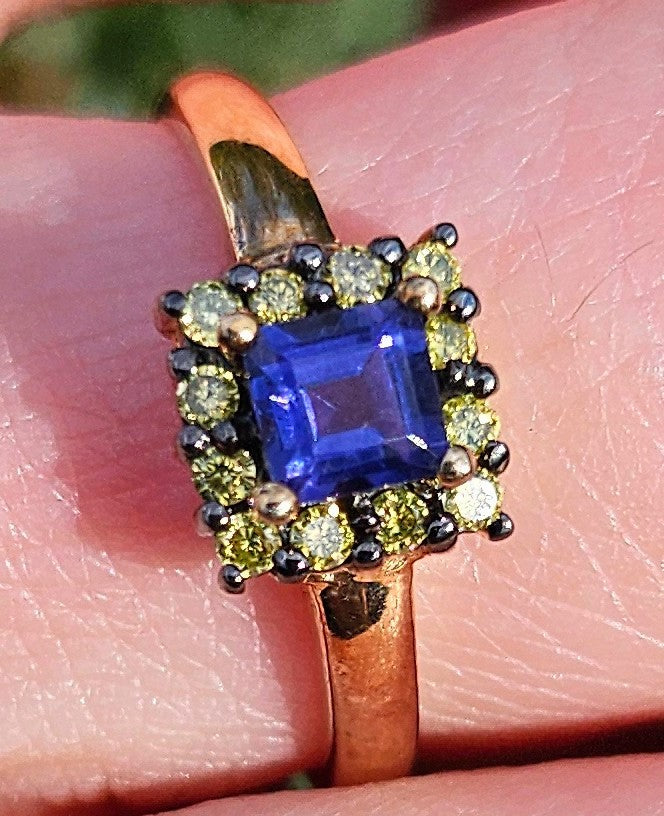 1043: Vintage 9ct Gold Yellow Diamonds Cushion Cut Iolite Dress Ring