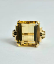 Cargar imagen en el visor de la galería, 1449: Vintage: 18ct Gold Large Square Cut Citrine Cocktail Ring- UPDATED
