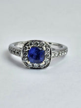 Cargar imagen en el visor de la galería, 1452: Vintage: 18ct White Gold Ceylon Blue Tanzanite 24 Diamonds Dress Ring- Divine beauty
