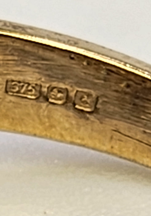 1082: Vintage: 9ct Gold 35 Champagne Diamonds (1ct) Cocktail Ring- sparkling beauty