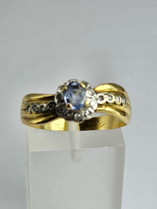 6492 Vintage: 18ct Gold Ceylon Blue Sapphire 18 Diamonds Dress Ring