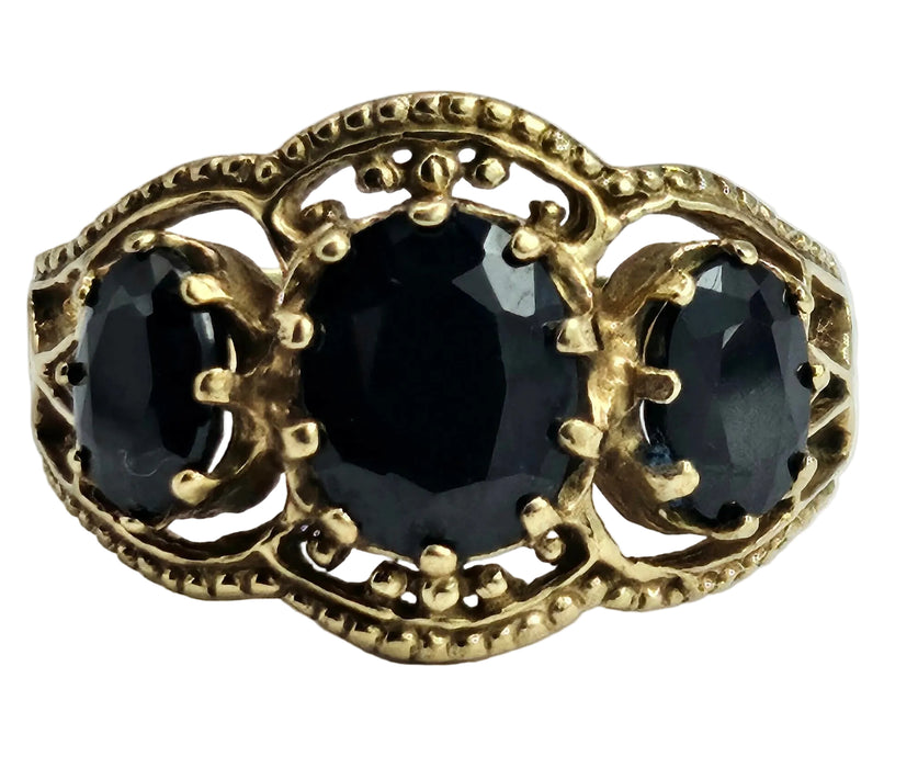 1171: Vintage: 9ct Gold Australian Blue Sapphires Trilogy Ring - Size U1/2, lovely stones.
