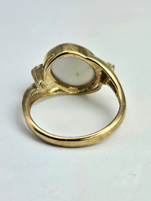 6036 Vintage: 9ct Gold Large White Moonstone Sapphire Accents Cocktail Ring