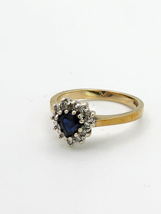 1428: Vintage: 9ct Gold Heart-Cut Blue Sapphire Diamonds Cluster Ring- classic