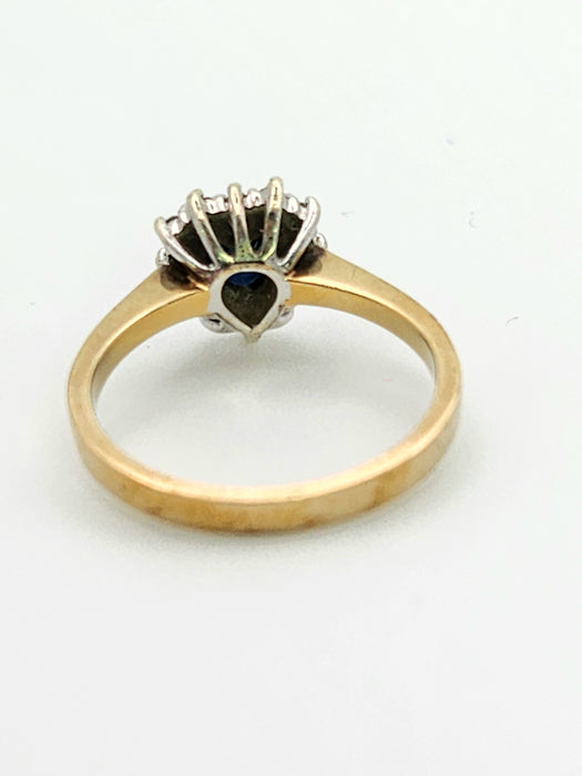 1428: Vintage: 9ct Gold Heart-Cut Blue Sapphire Diamonds Cluster Ring- classic