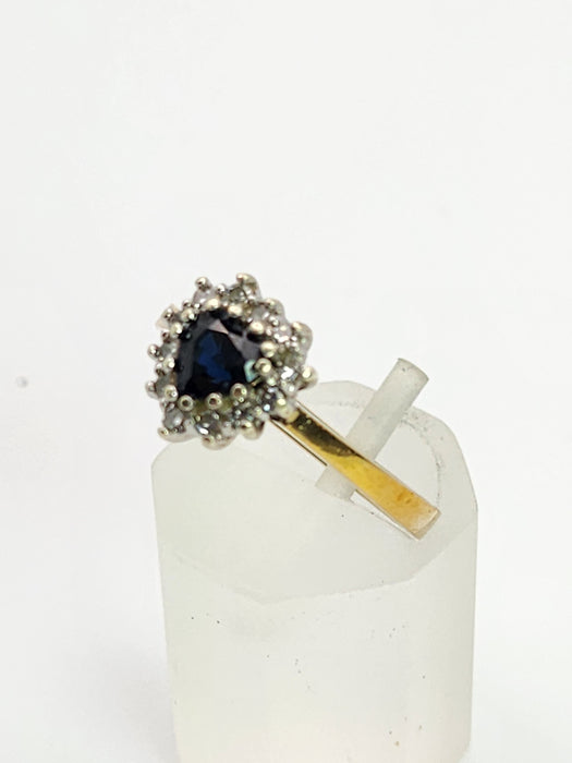 1428: Vintage: 9ct Gold Heart-Cut Blue Sapphire Diamonds Cluster Ring- classic