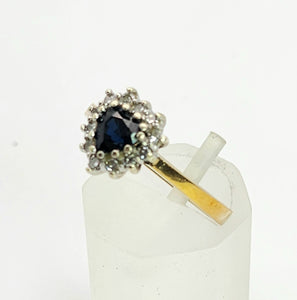 1428: Vintage: 9ct Gold Heart-Cut Blue Sapphire Diamonds Cluster Ring- classic