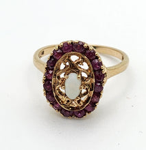 Load image into Gallery viewer, 0987: Vintage 16 Garnets Cabochon White Opal Openwork Ring
