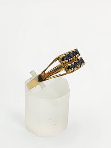1083: Vintage: 9ct Gold 8 French Blue Sapphires Geometric Set Ring