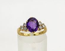 Cargar imagen en el visor de la galería, 1086 :Vintage: 18ct Gold Purple Amethyst 6 Diamonds Trefoil Set Ring- Gorgeous

