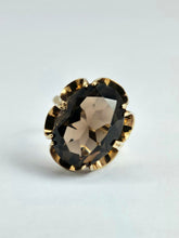 Cargar imagen en el visor de la galería, 1117: Vintage: 9ct Gold Smokey/Cognac Quartz Ring- From 1972
