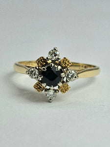 1401: Vintage: 18ct Gold French Blue Sapphire Diamonds Flower Head Ring
